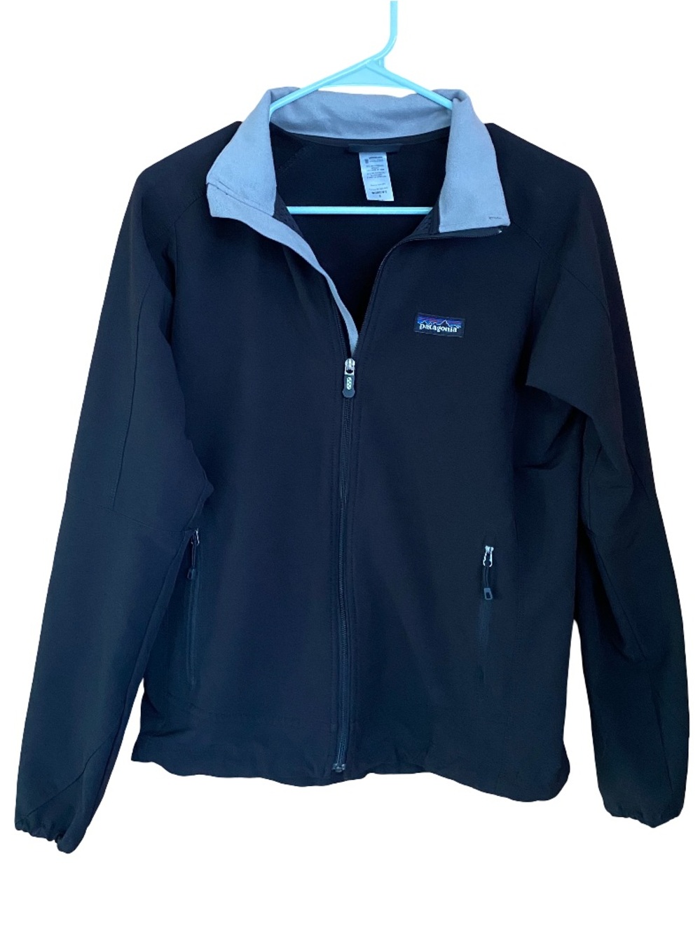Patagonia women’s black soft shell full zip insulated active l jacket size small